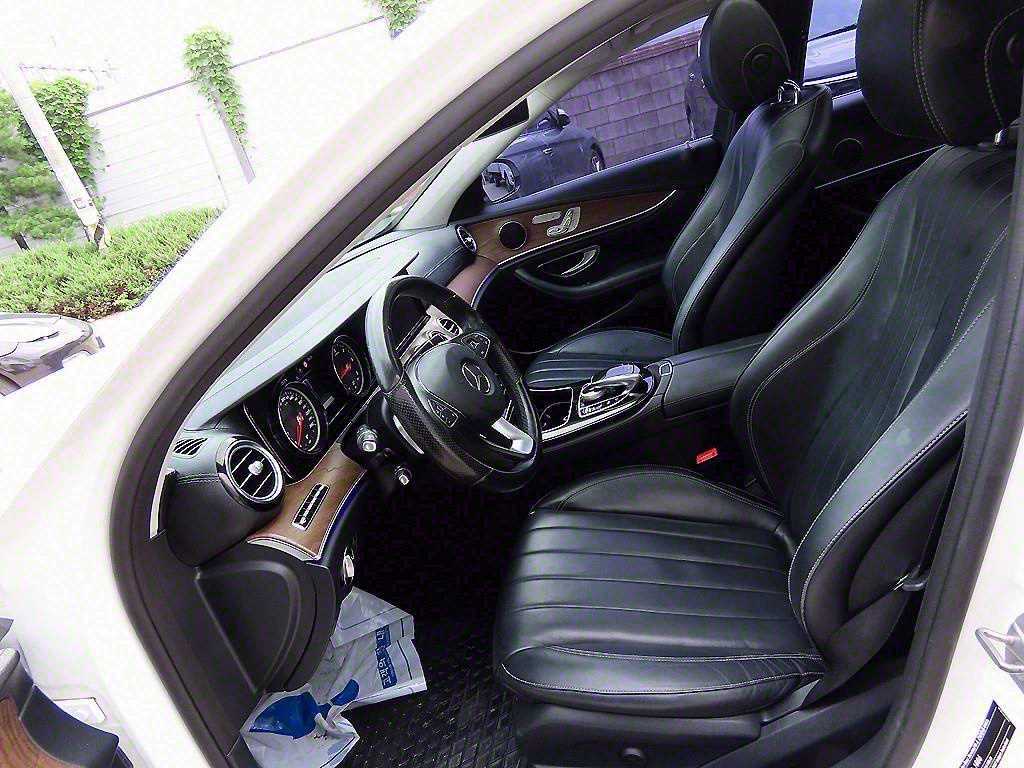 Mercedes Benz E class - Vista 5