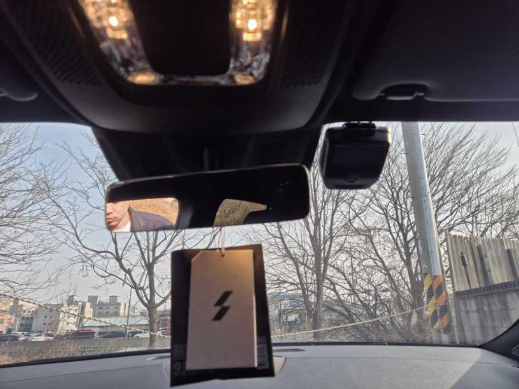 Mercedes Benz EQA - Vista 7