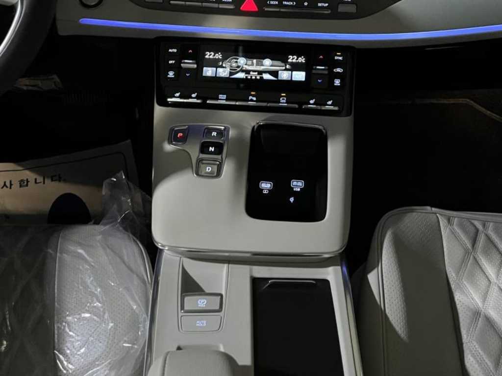 HYUNDAI Grandeur - Vista 11