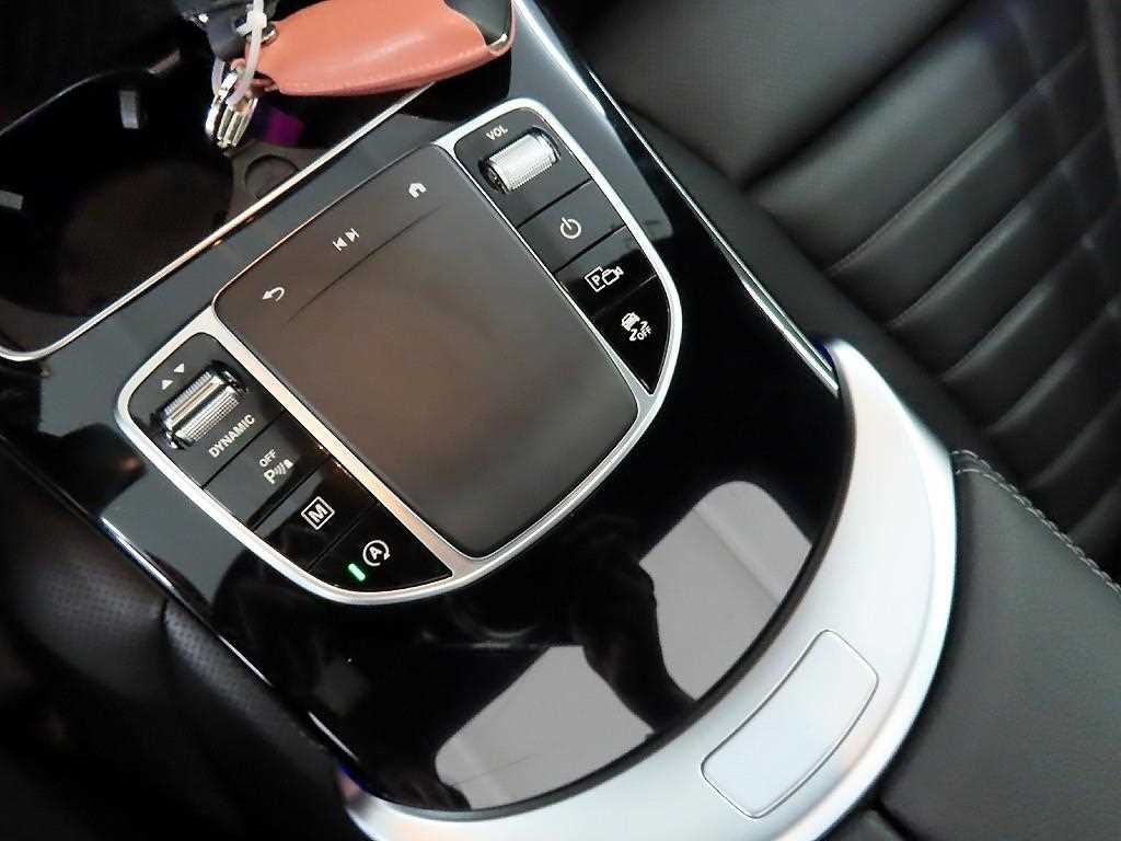 Mercedes Benz GLC Class 2020 Blanco - Importación desde Corea - HF Imports Iquique - Foto 13