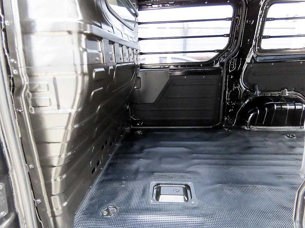 HYUNDAI Staria - Vista 6