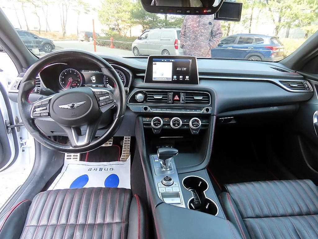 Genesis G70 - Vista 7