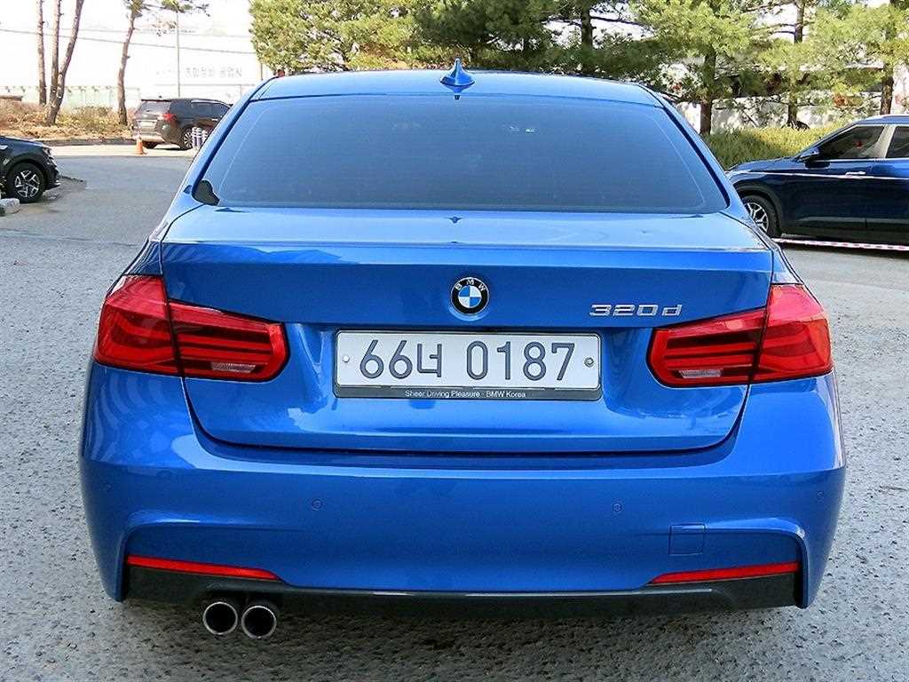 BMW 3 series - Vista 4