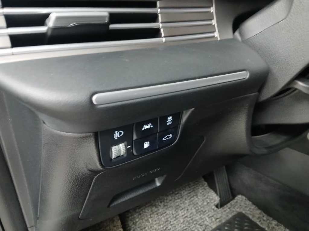 HYUNDAI Grandeur - Vista 11