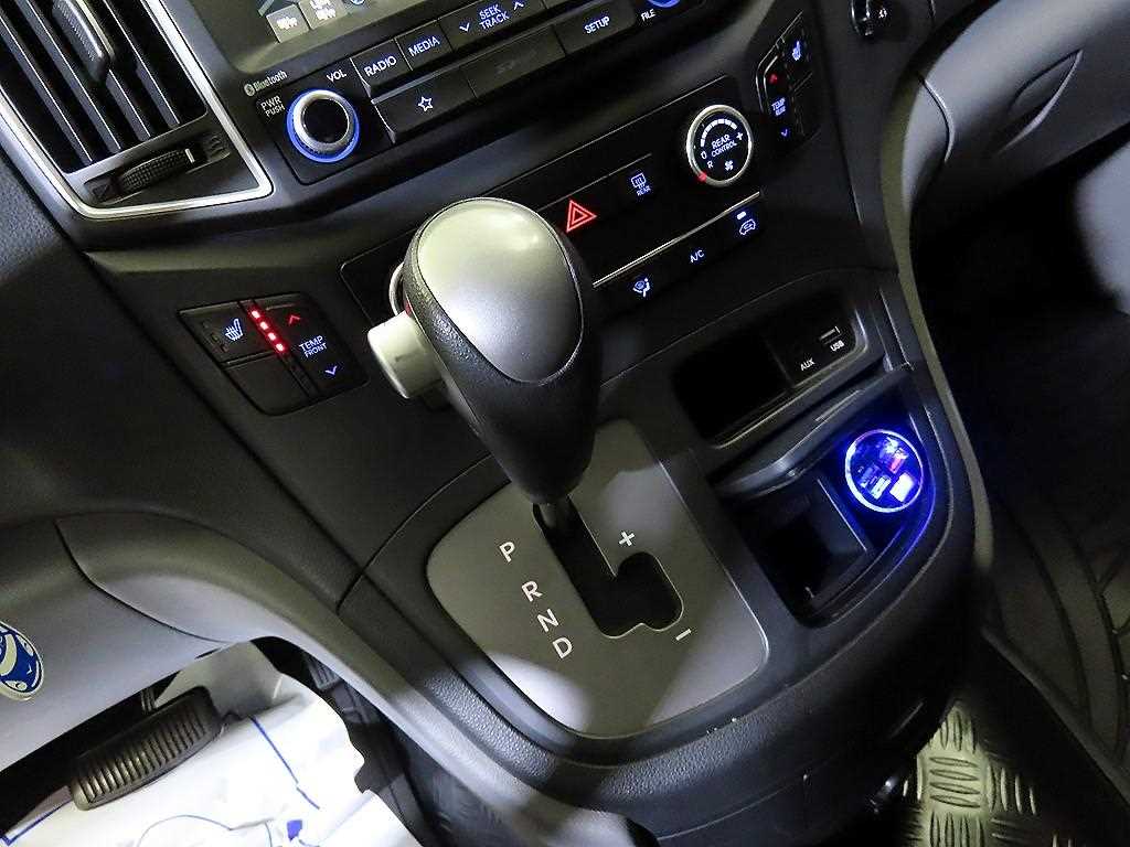 HYUNDAI Starex 2019 Plateado - Importación desde Corea - HF Imports Iquique - Foto 16