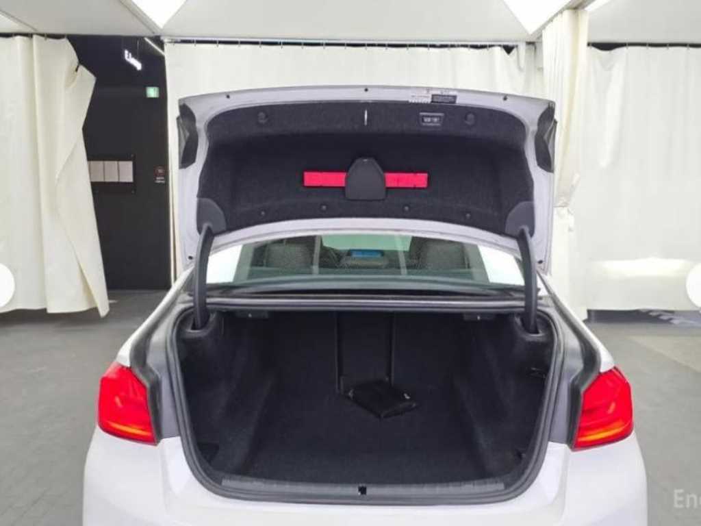 BMW 5 Series 2018 Blanco - Importación desde Corea - HF Imports Iquique - Foto 20