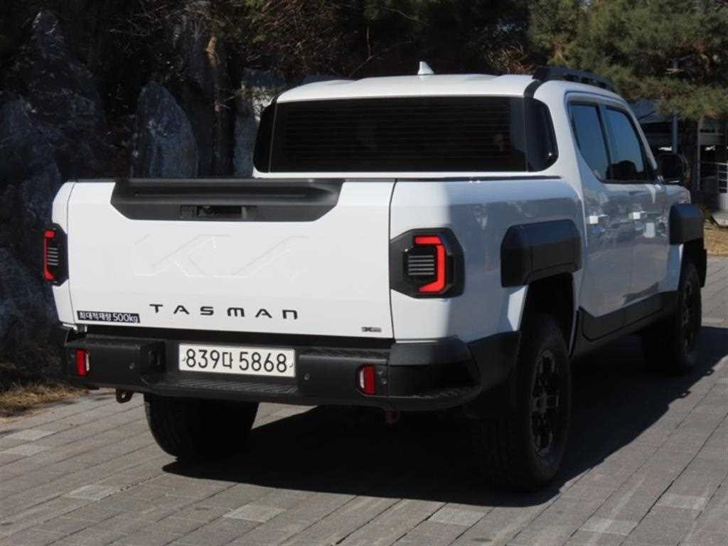 KIA Tasman - Vista 3