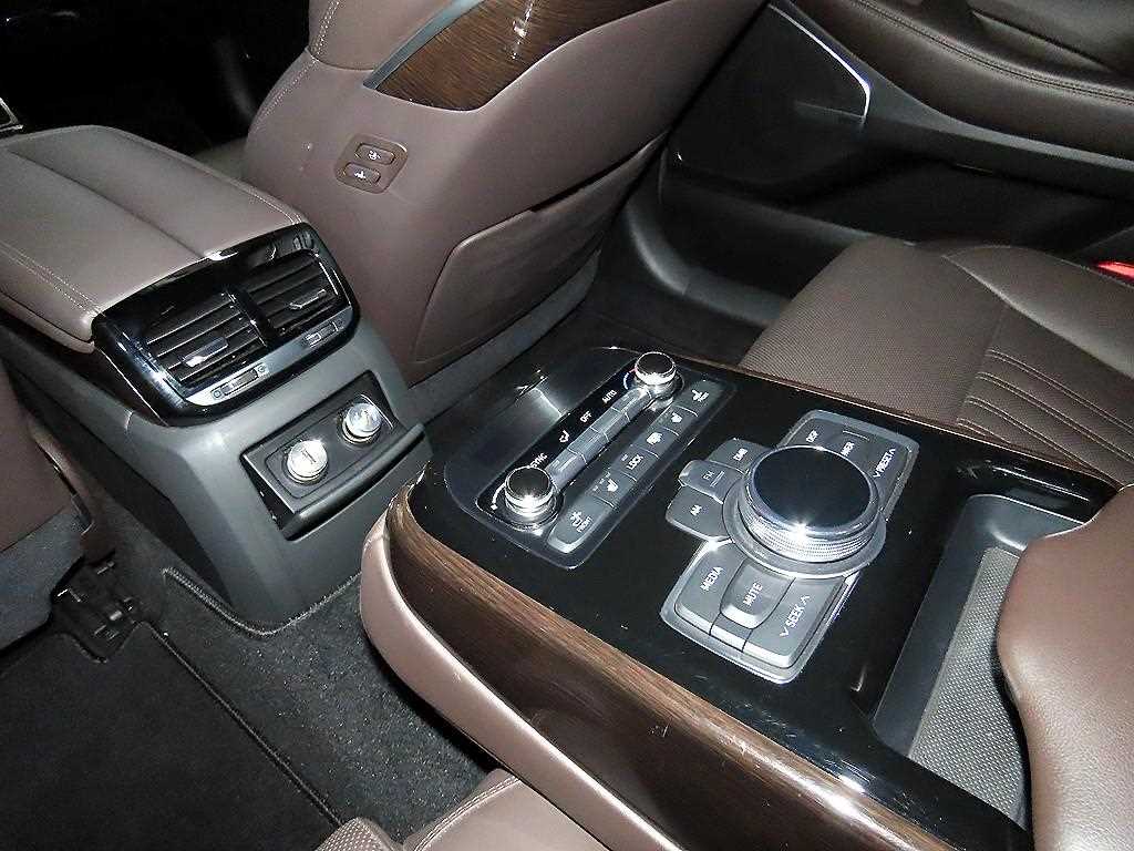 Genesis EQ900 2018 - Importación desde Corea - HF Imports Iquique - Foto 17