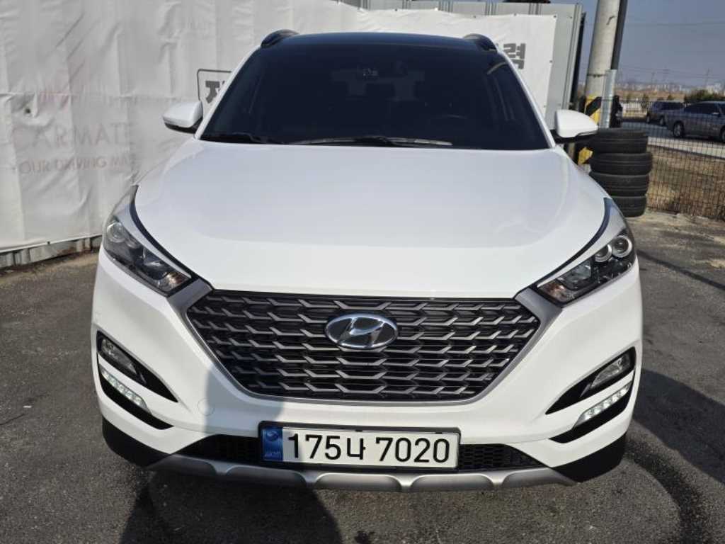 HYUNDAI Tucson 2018 Blanco - Importación desde Corea - HF Imports Iquique - Foto 1