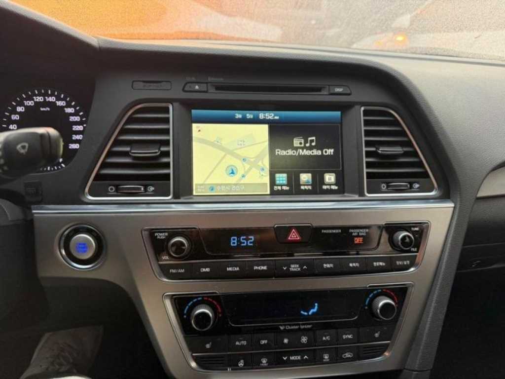 HYUNDAI Sonata - Vista 11