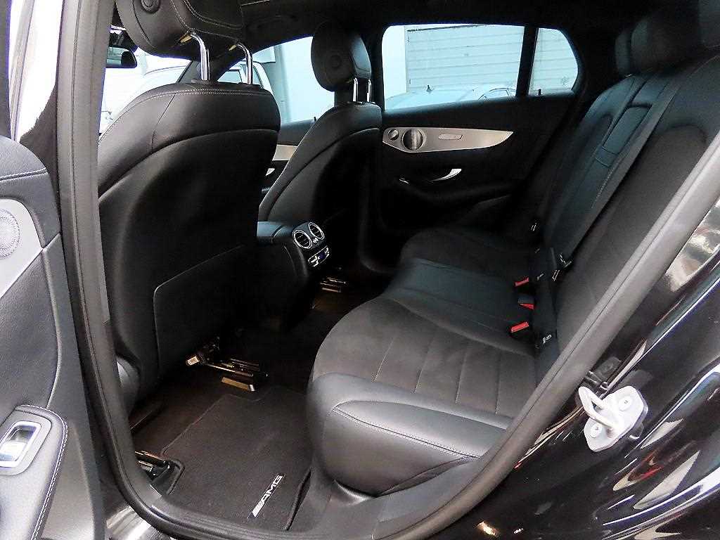 Mercedes Benz GLC Class - Vista 6