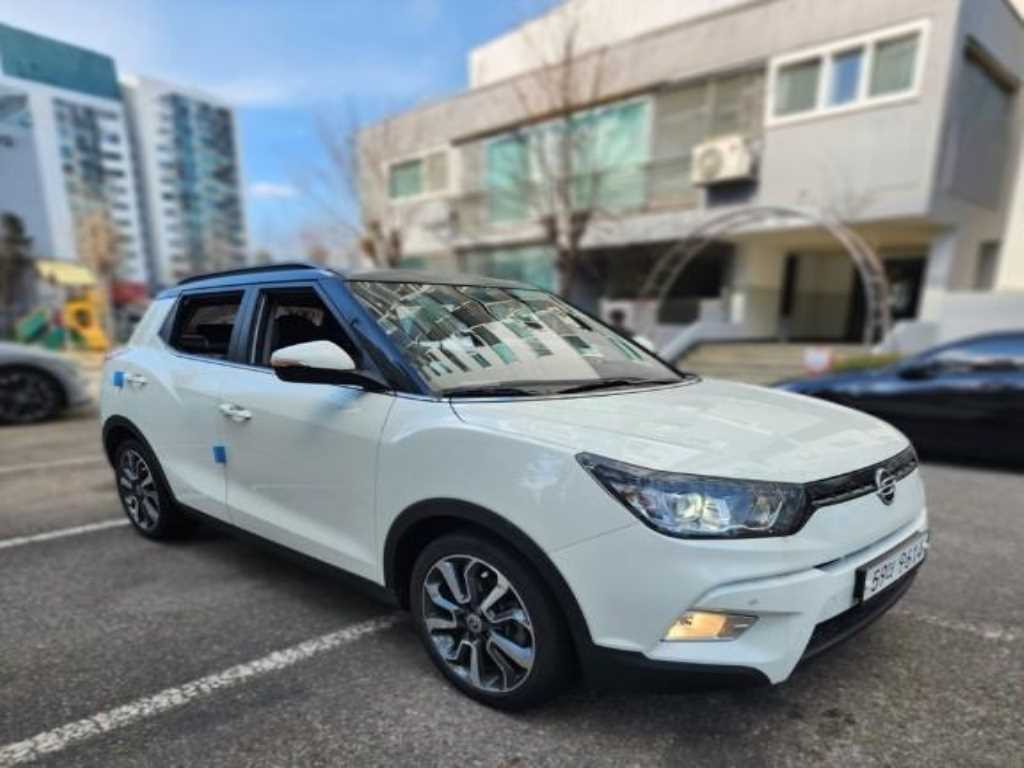 Ssangyong Tivoli - Vista 3
