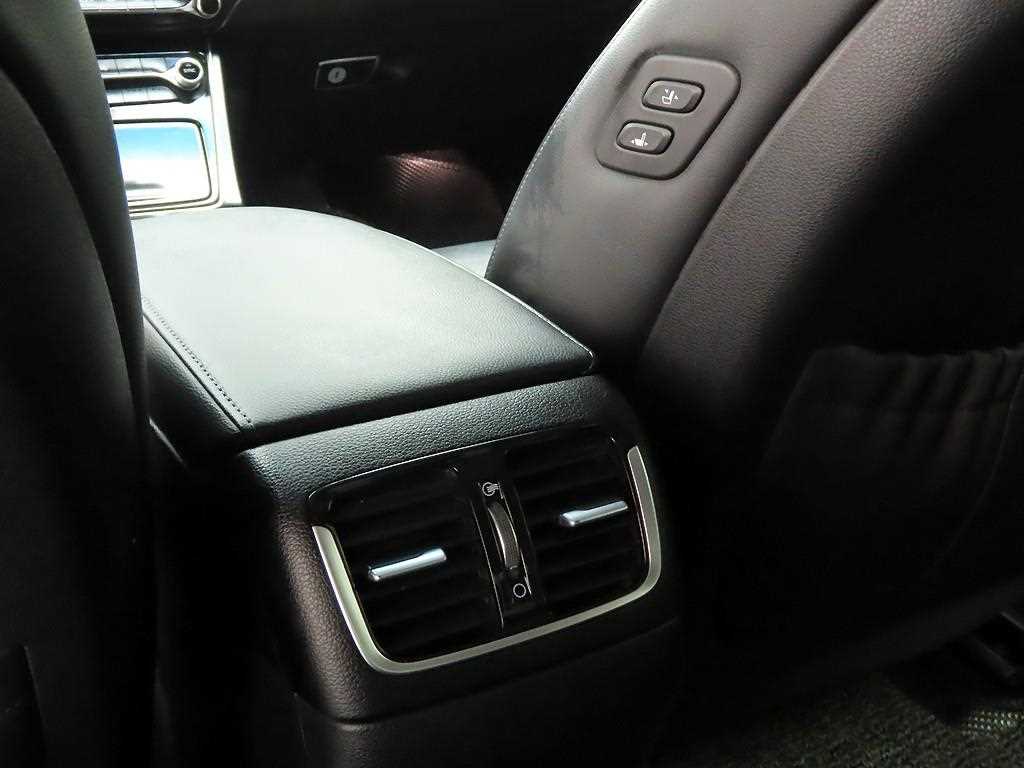 HYUNDAI Grandeur 2017 Plateado - Importación desde Corea - HF Imports Iquique - Foto 16