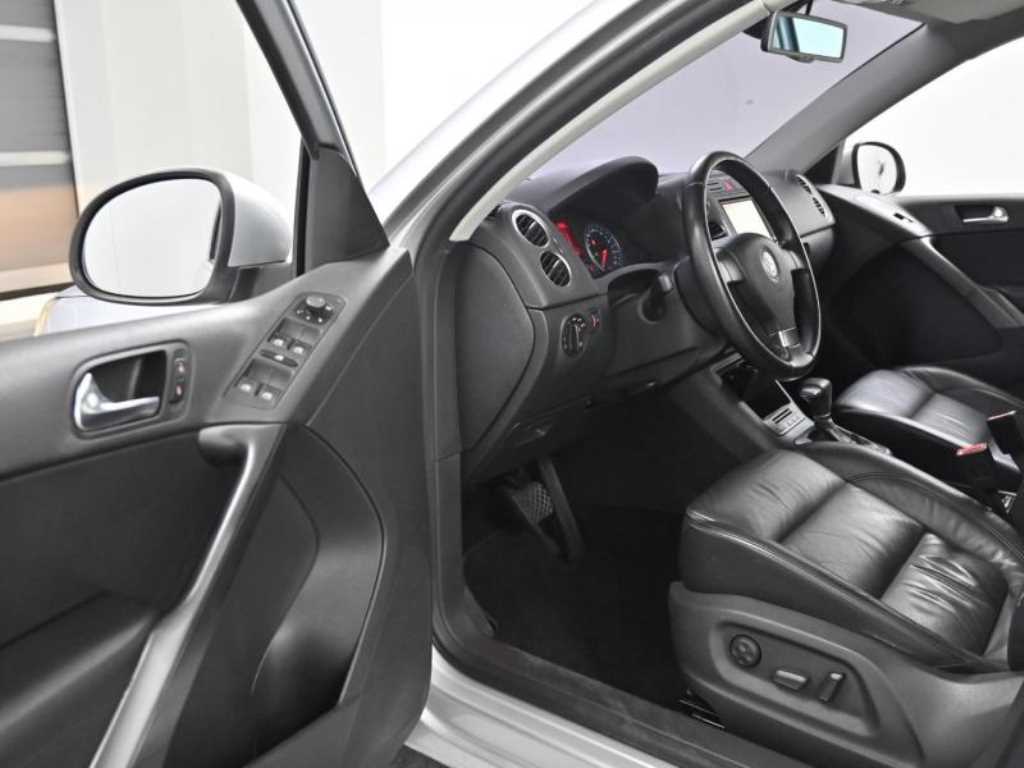 Volkswagen Tiguan - Vista 11