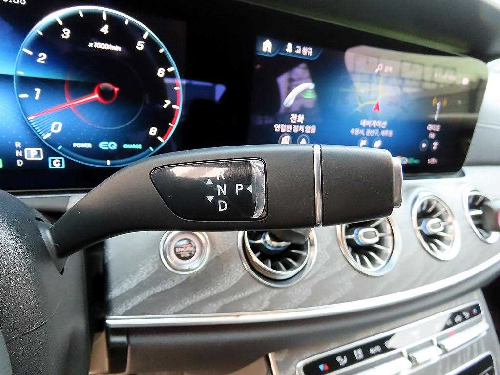 Mercedes Benz CLS Class - Vista 11