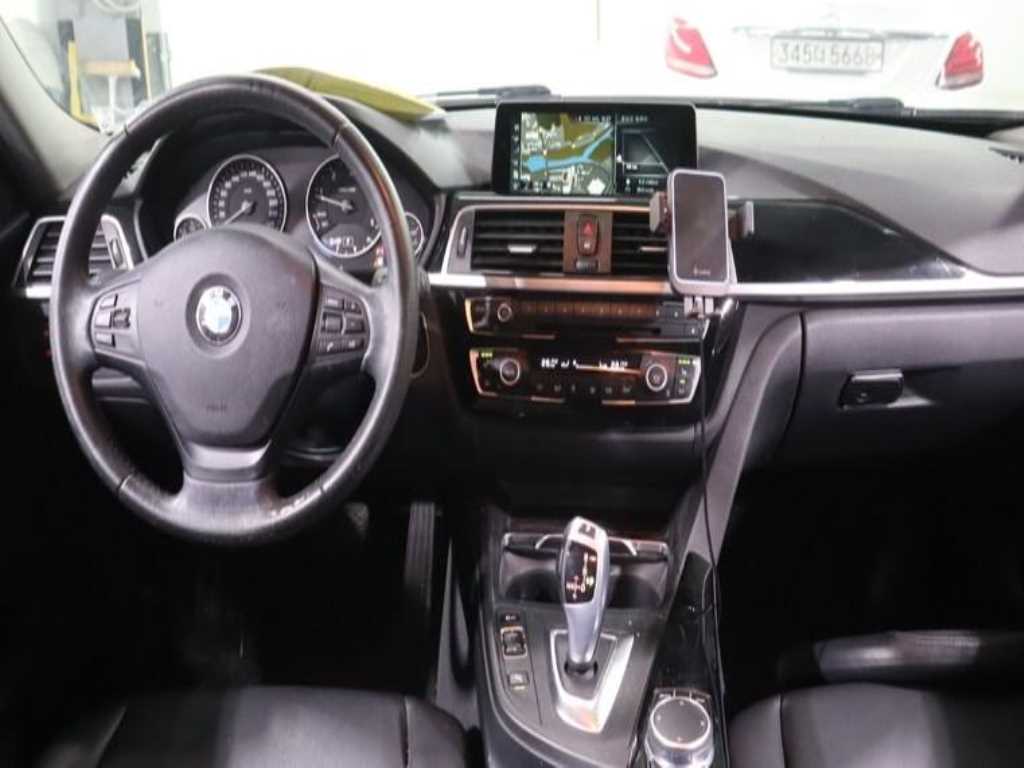 BMW 3 series - Vista 3