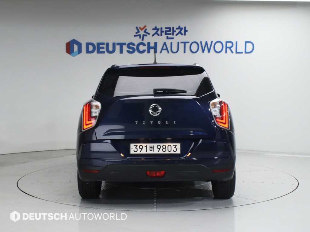 Ssangyong Tivoli - Vista 4
