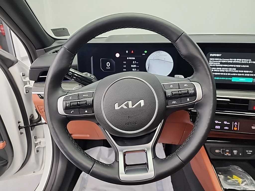 KIA K5 - Vista 9