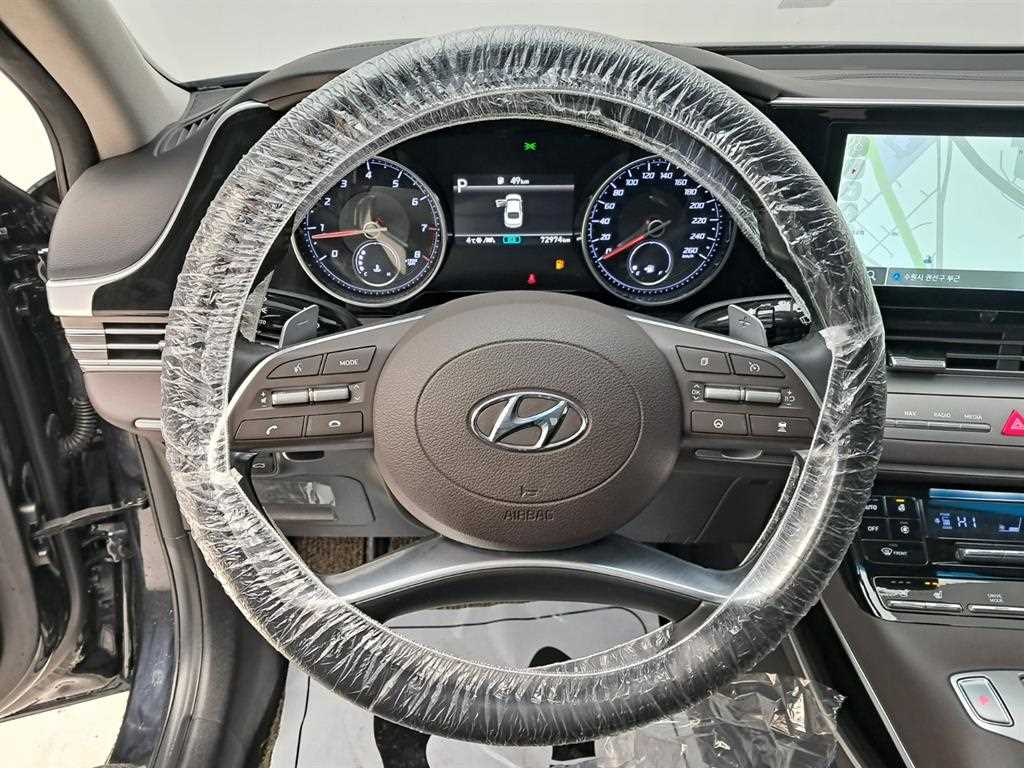 HYUNDAI Grandeur - Vista 7