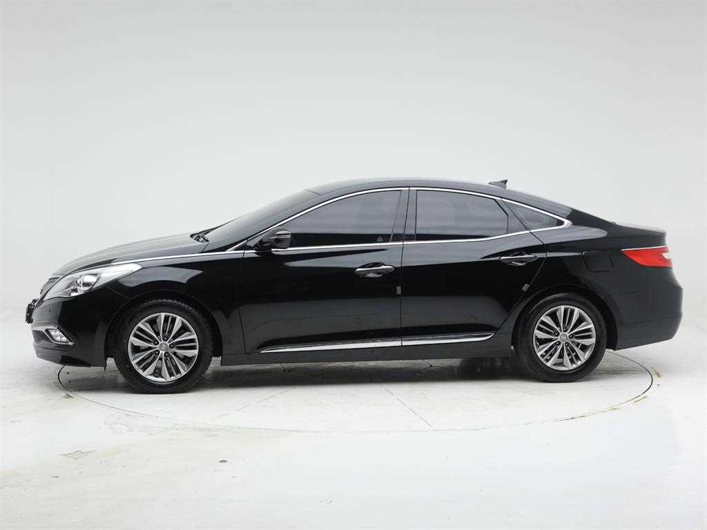 HYUNDAI Grandeur - Vista 3