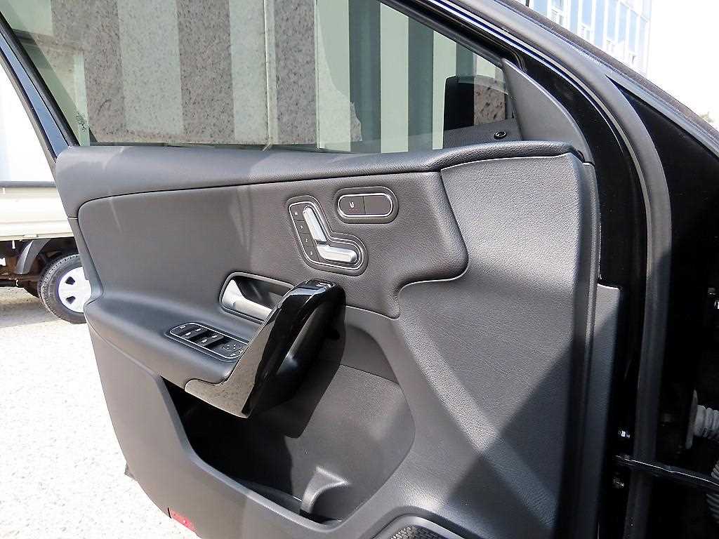 Mercedes Benz A Class - Vista 11