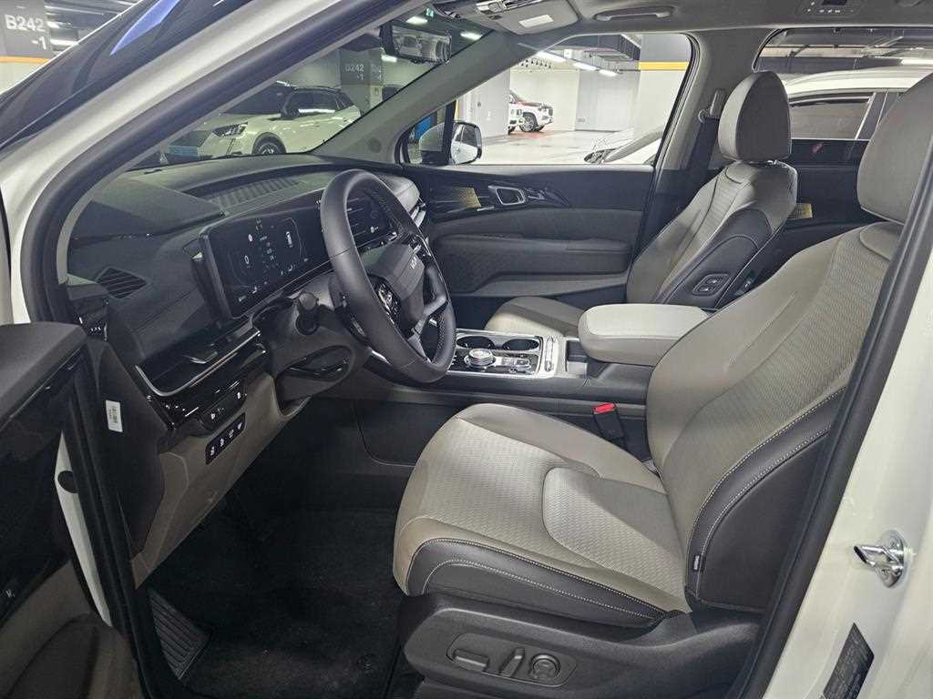 KIA Carnival - Vista 6