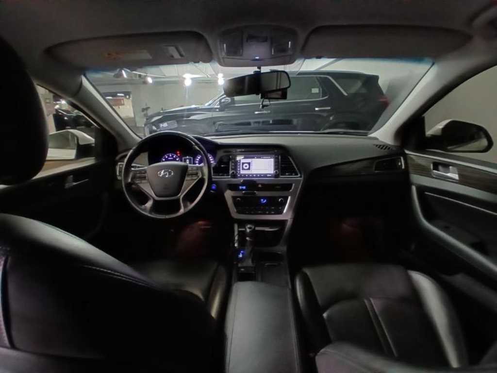 HYUNDAI Sonata - Vista 6