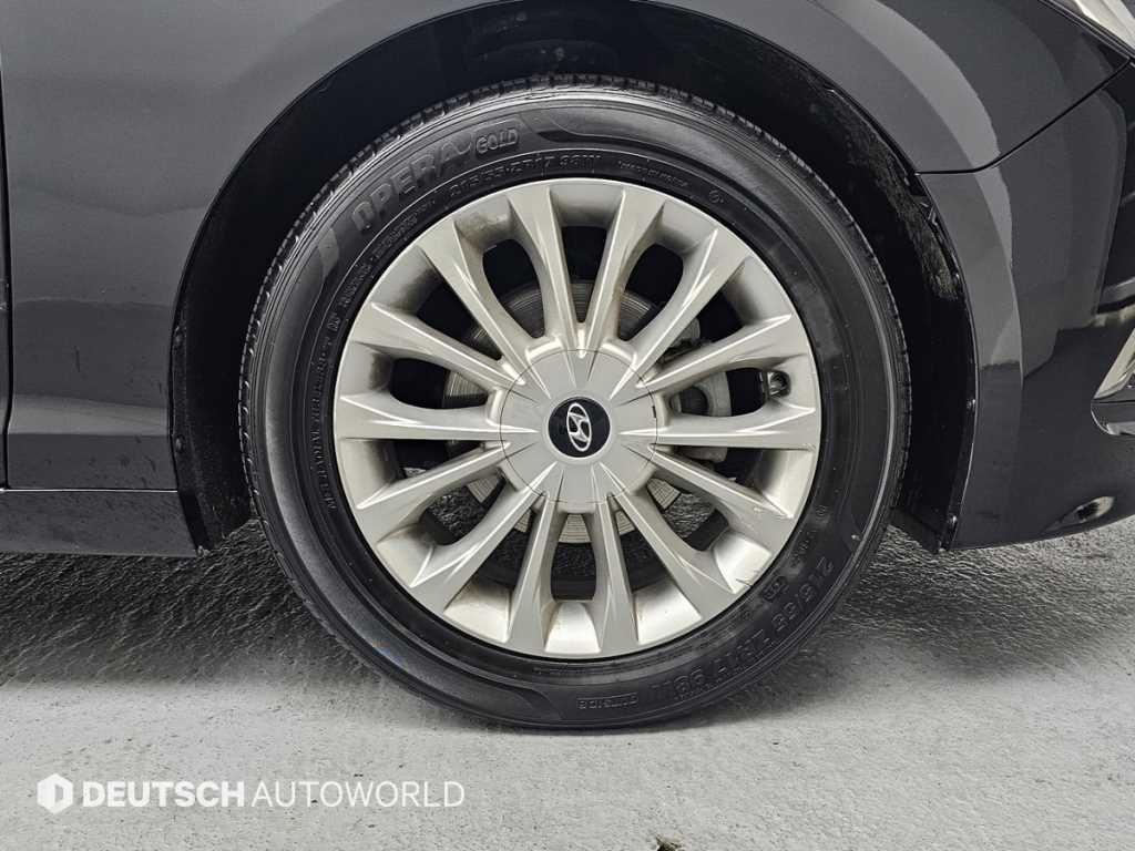 HYUNDAI Sonata - Vista 5