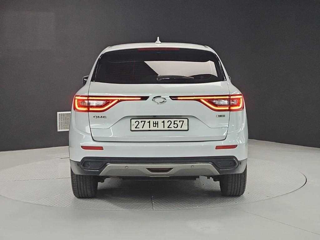 SAMSUNG QM6 - Vista 3