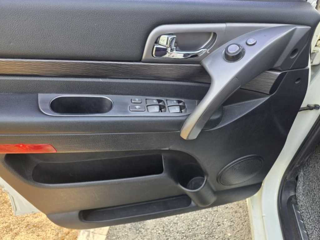 Ssangyong Korando - Vista 8