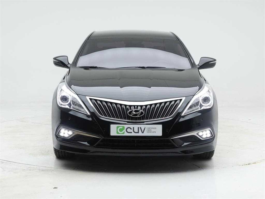 HYUNDAI Grandeur - Vista 2