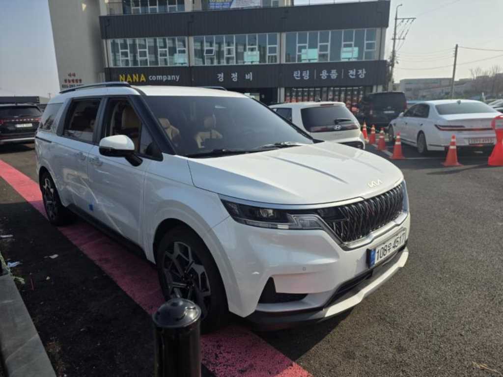 KIA Carnival - Vista 3