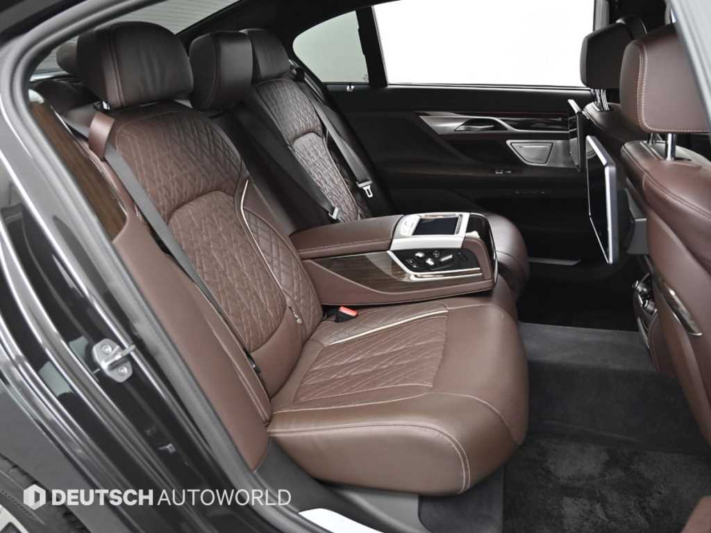 BMW 7 Series - Vista 12