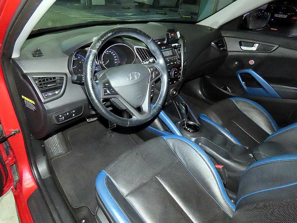 HYUNDAI Veloster - Vista 10