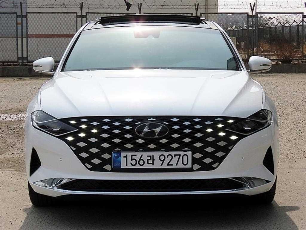 HYUNDAI Grandeur 2020 the color of pearl - Importación desde Corea - HF Imports Iquique - Foto 1