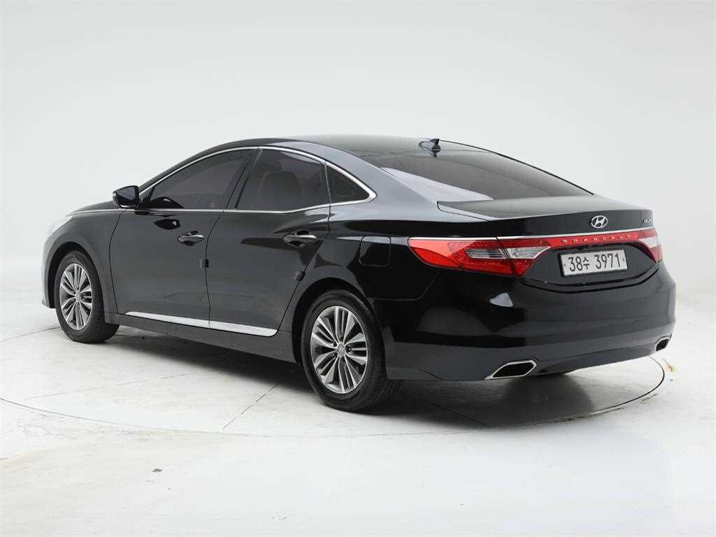 HYUNDAI Grandeur - Vista 4