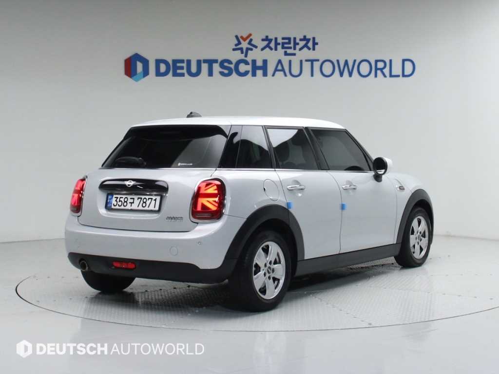 Mini Cooper - Vista 2