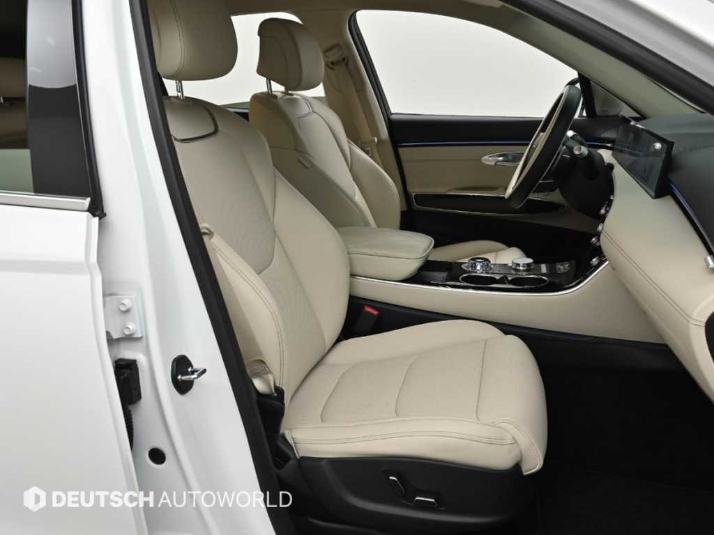 Genesis GV70 - Vista 10