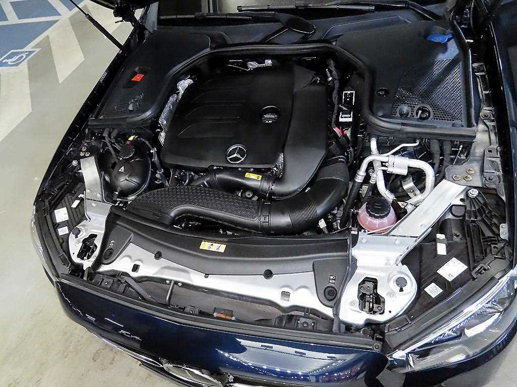 Mercedes Benz E class 2022 Azul - Importación desde Corea - HF Imports Iquique - Foto 19