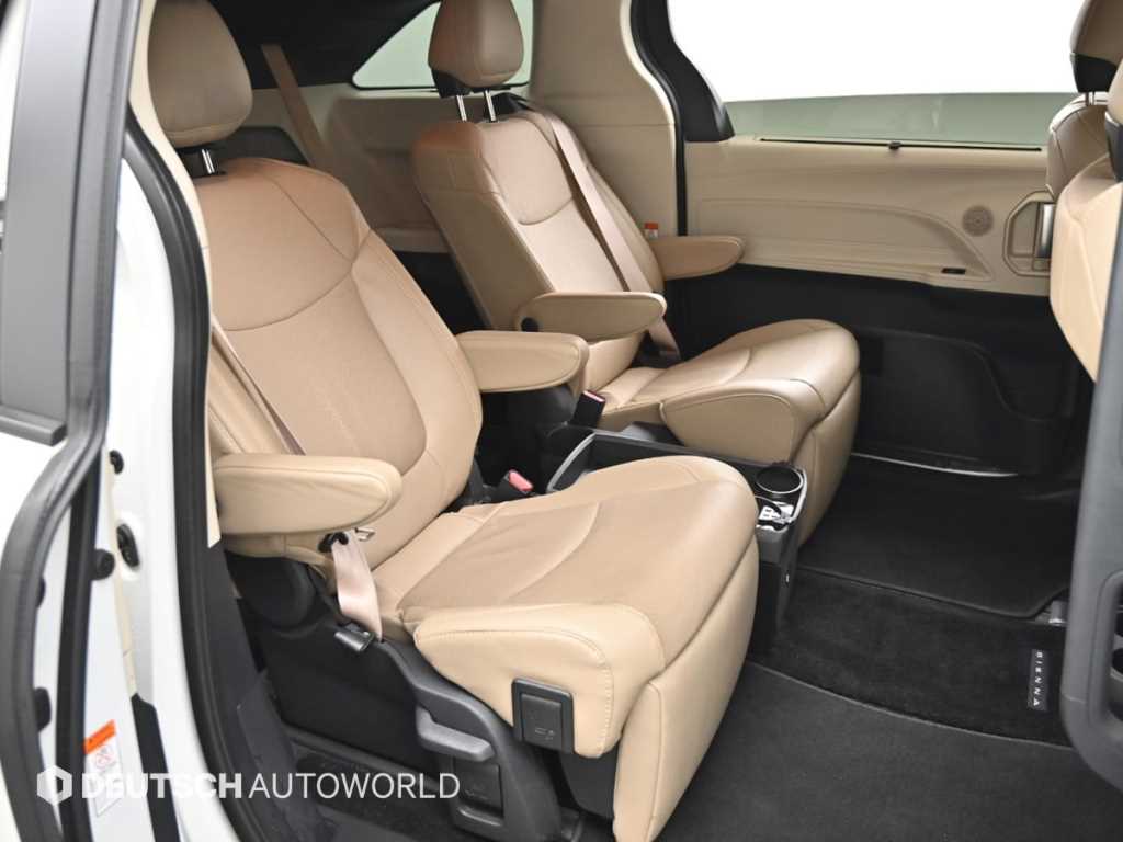 Toyota Siena - Vista 12