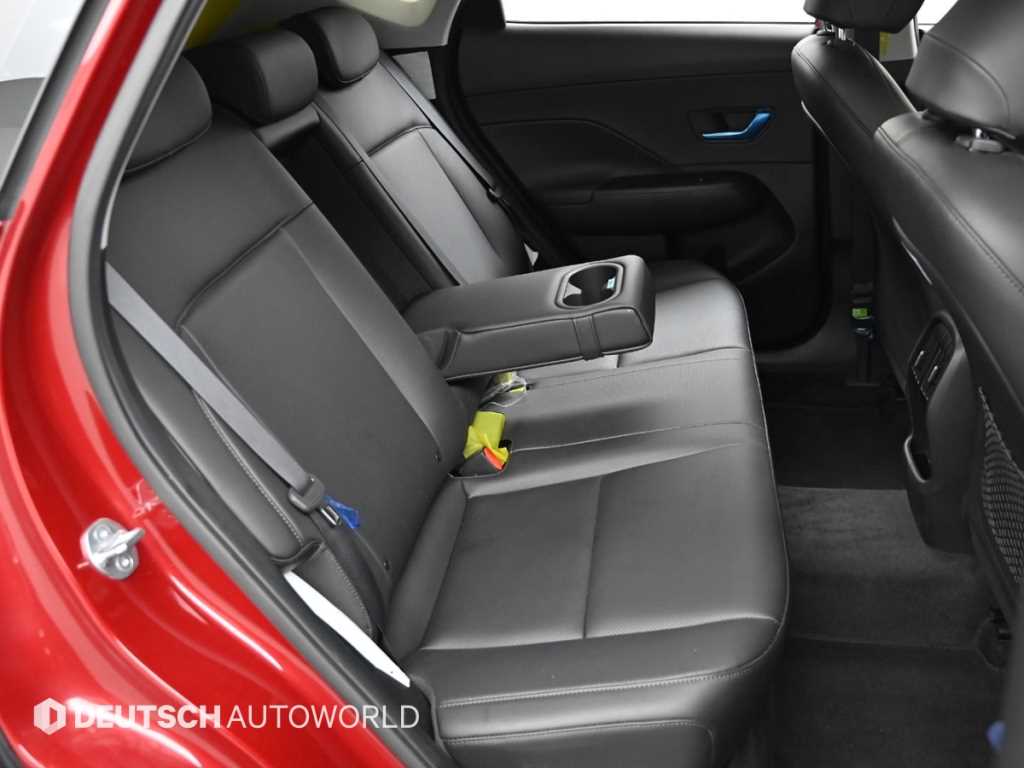 HYUNDAI Kona - Vista 12