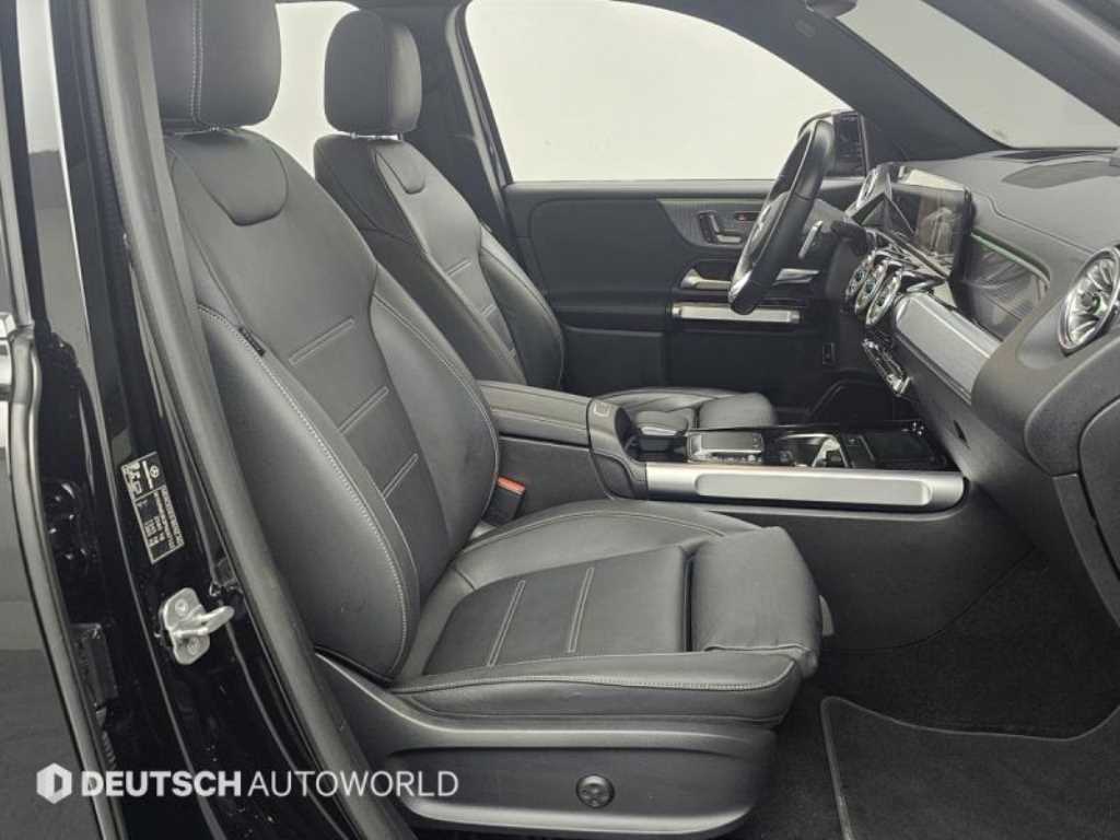 Mercedes Benz EQB - Vista 10