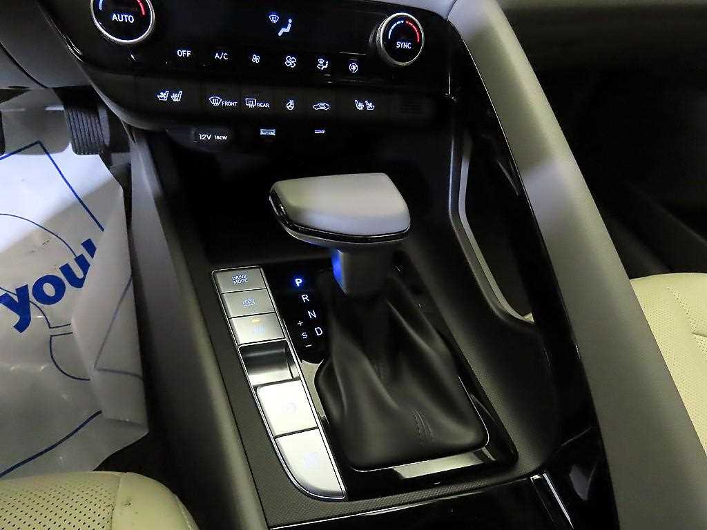 HYUNDAI Avante - Vista 12