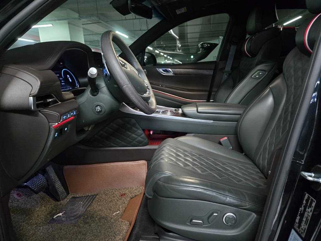 Genesis GV80 - Vista 6