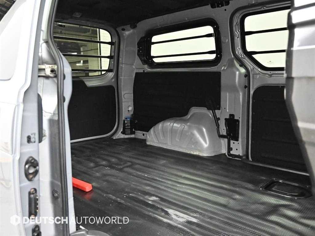 HYUNDAI Starex - Vista 12