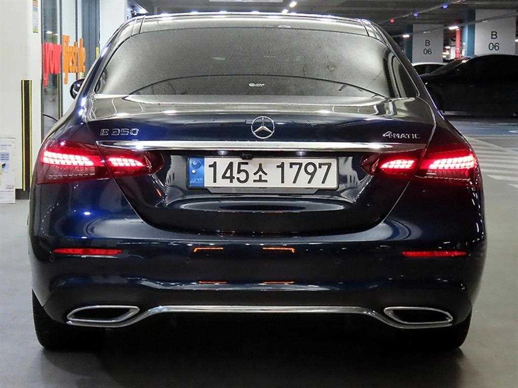 Mercedes Benz E class - Vista 5