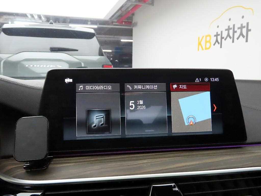 BMW 5 Series - Vista 8