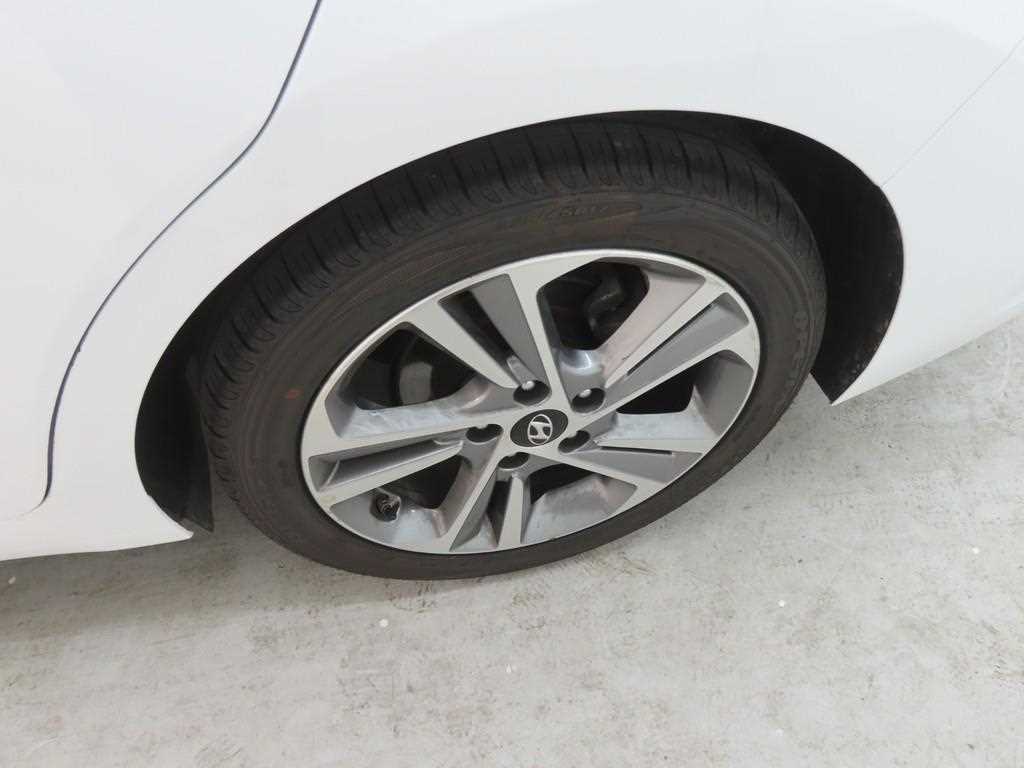 HYUNDAI Avante 2018 - Importación desde Corea - HF Imports Iquique - Foto 18