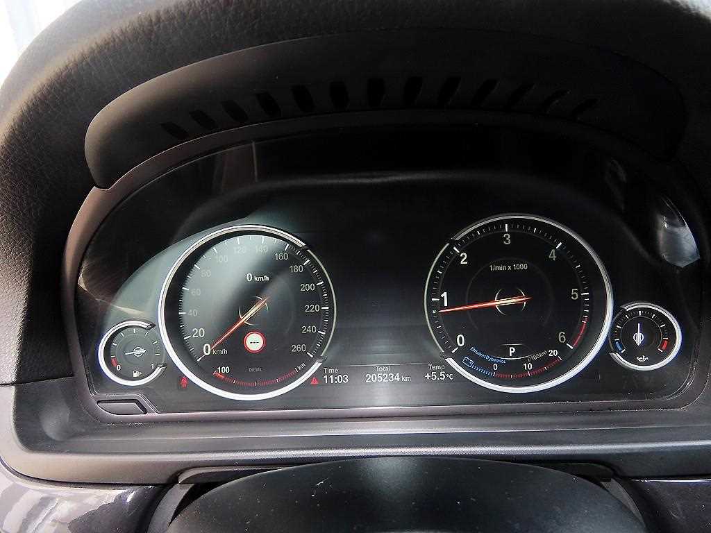 BMW 5 Series - Vista 9