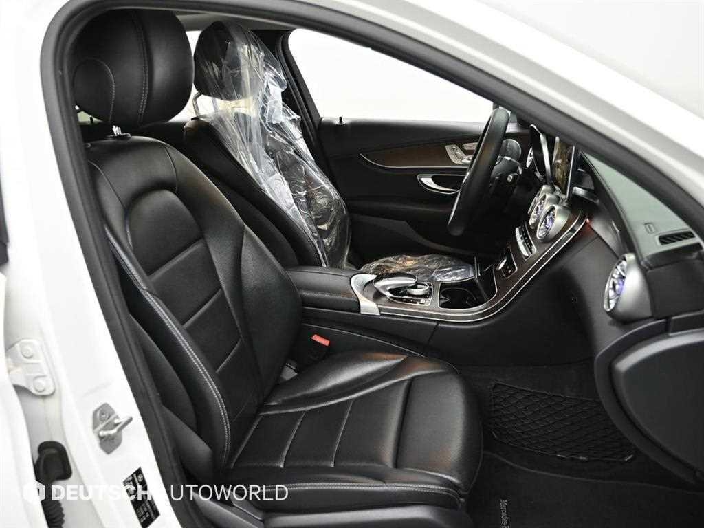 Mercedes Benz C Class - Vista 10